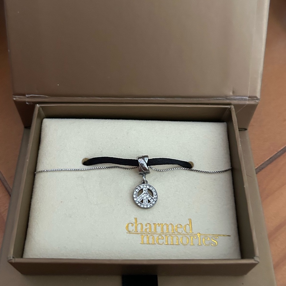 Kay Jewelers Silver Peace Pendant Necklace